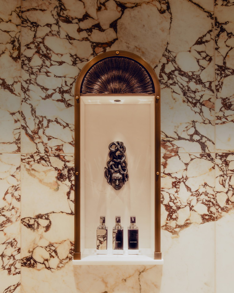 The Orient Express expands its programm of luxury and design to the high seas. 