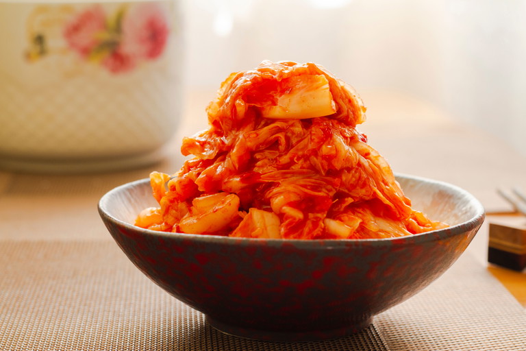 Das koreanische Pendant zum Sauerkraut? Kimchi.