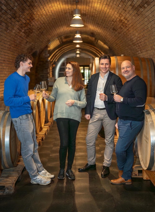 Das Weingut Weixelbaum in Strass wird in dritter Generation  geführt – mit Blick auf Tradition, Zukunft und höchste Qualität.