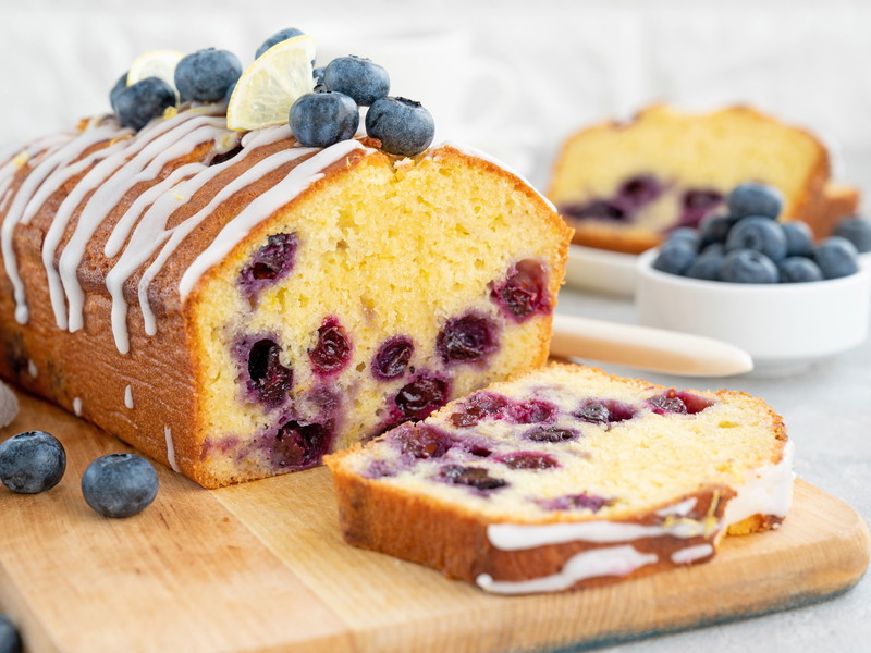 Herrlich fruchtig und frisch: der Heidelbeer-Zitronen-Pundcake.