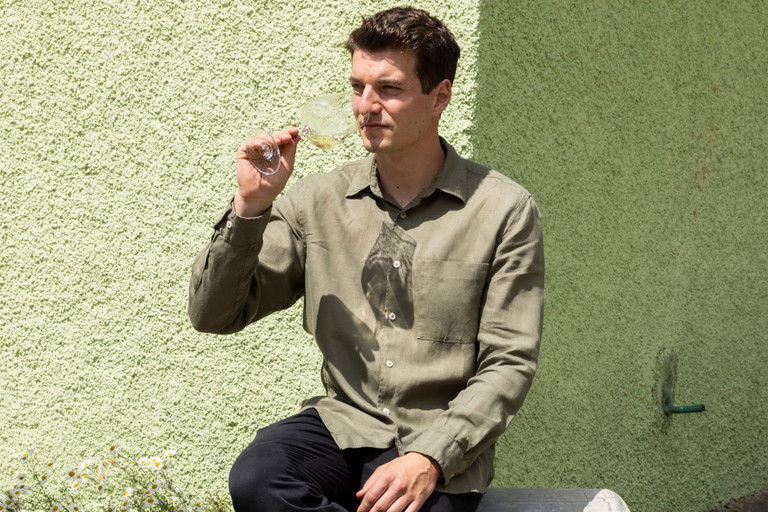 Daniel Schicker.