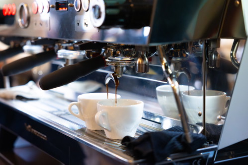 Kaffee in der »Kaffeemanufaktur« in Würzburg. 