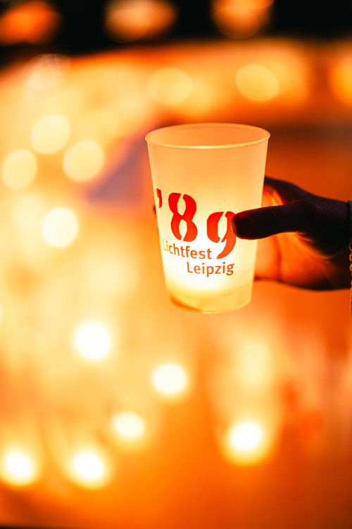 Kerzenschein beim Leipziger «Lichtfest».