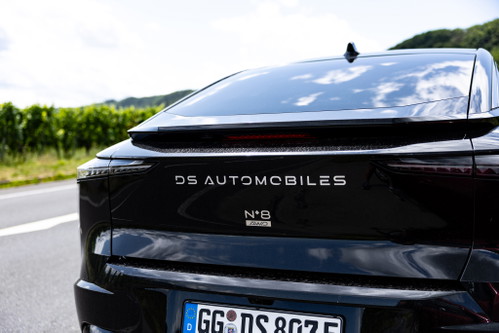 Der rein elektrische N°8 von »DS Automobiles«.