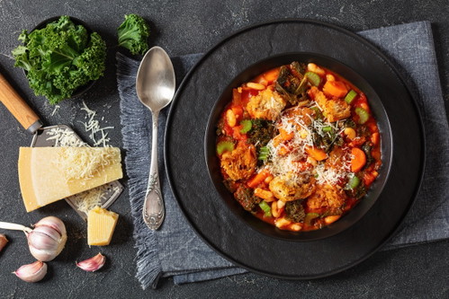 Die gehaltvolle Bohnensuppe Ribollita steht auf fast jeder Speisekarte.