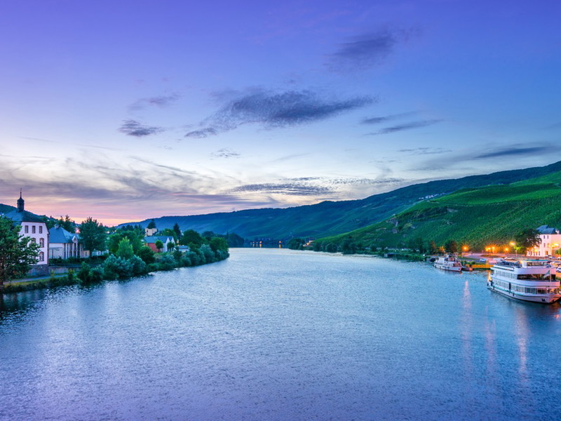 Bernkastel-Kues ist ein bekanntes Weinbauzentrum an der Mosel.