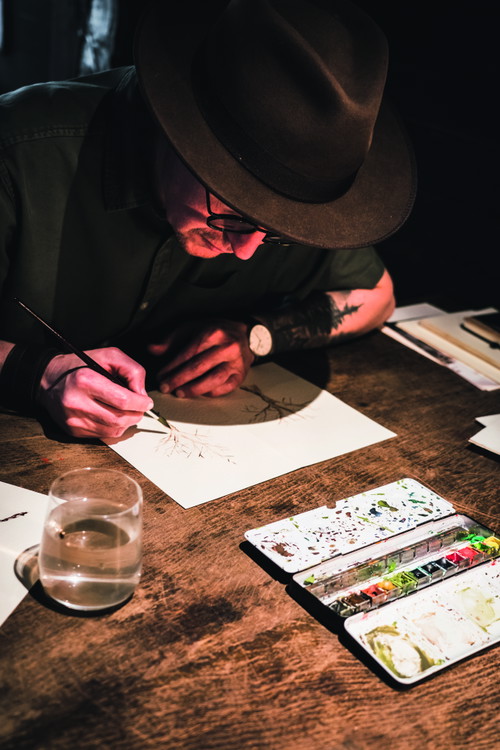 Mit Aquarell­farben und Detailliebe illustrierte Tram jede Menükarte eigenhändig.