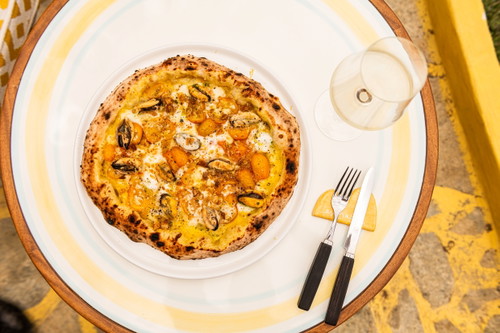 Pizza "A-Ma-Re"