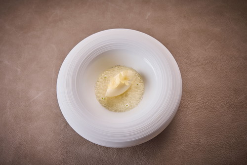 Weißer Spargel, Holunderblüte, Salzlimette, Verbene
