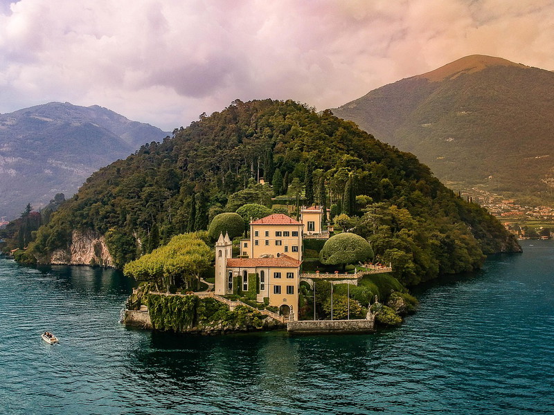 Lake Como patrí k najrušnejším turistickým miestam
