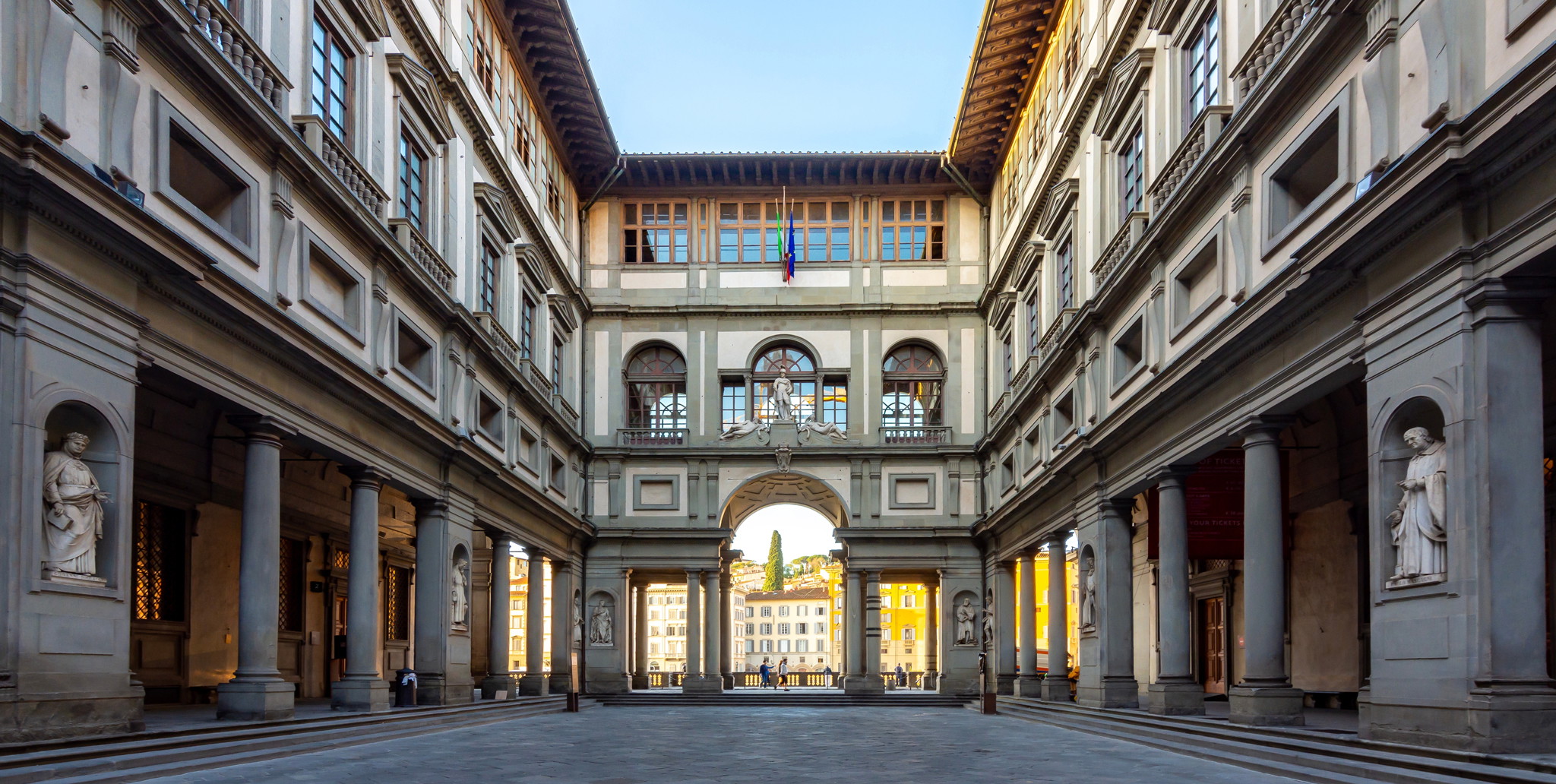 Florence goes modern - Falstaff
