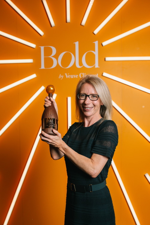 Eveylne Pflugi, die Siegerin des Bold Woman Award 2025.