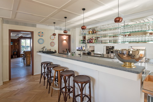 Die Bar im «La Scarpetta» lädt zum Aperitif oder Absacker ein.