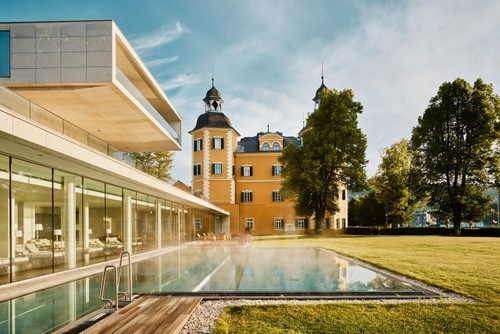 Neorenaissance trifft neue Architektur: Das »Schlosshotel Velden« am Westende des Wörthersees verwöhnt mit Wellness und Gourmetküche.