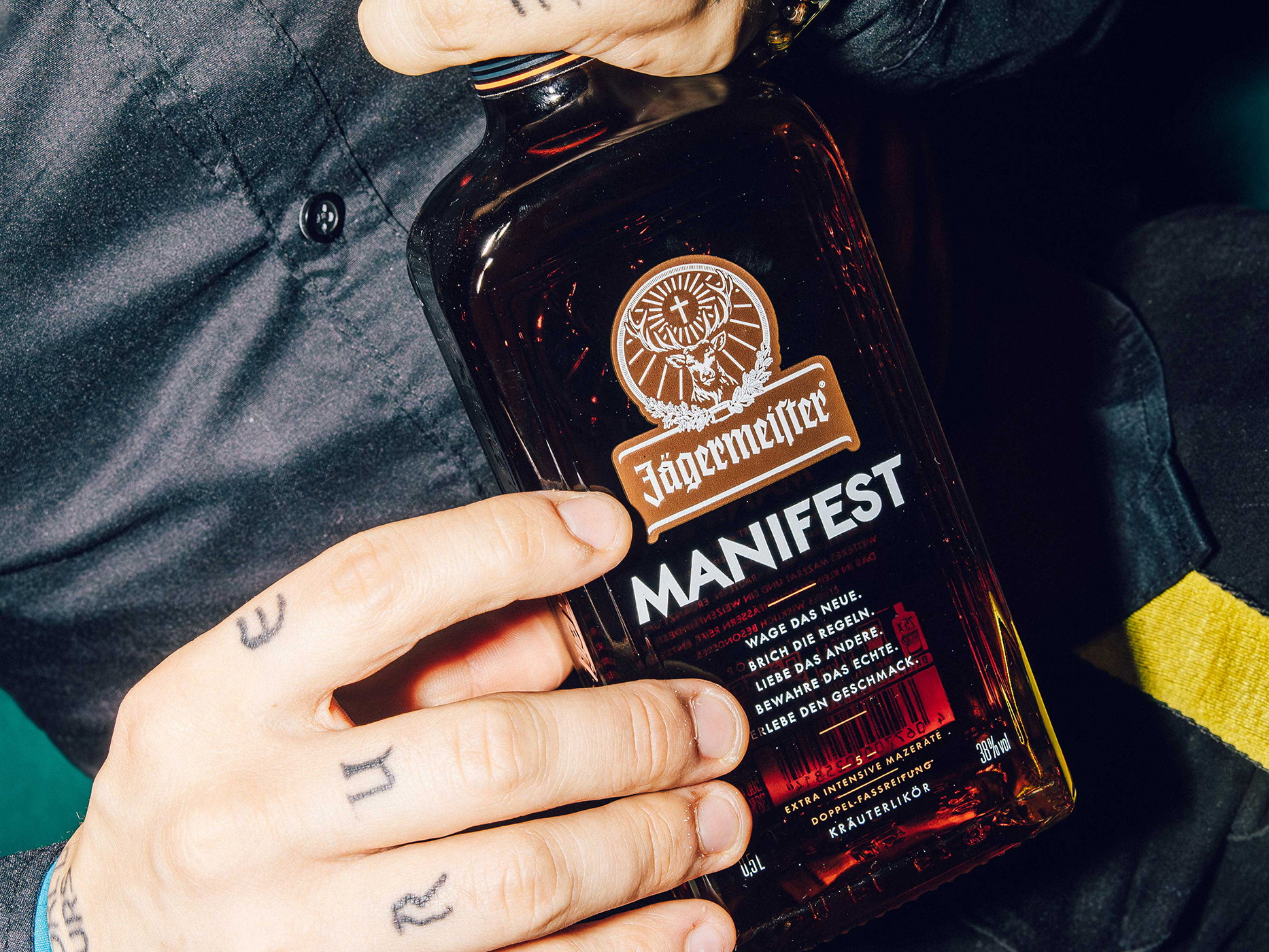Super-Premium-Kräuterlikör »Jägermeister Manifest« steht im Fokus der »Meister Hunter Competition«.