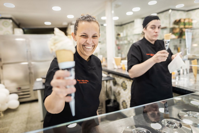 Wenn jemand Liebeskummer mit Eiscreme bekämpfen kann, dann ist es Irene Iborra, die Gründerin von Mamá Heladera. 