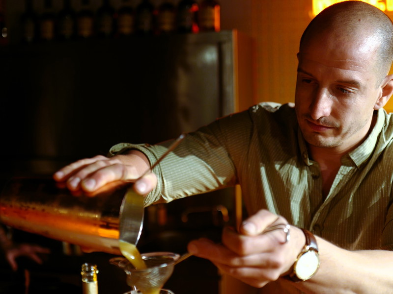 Drinks als Metapher des Lebens – »Atti« Szelhoffer in seinem Element.