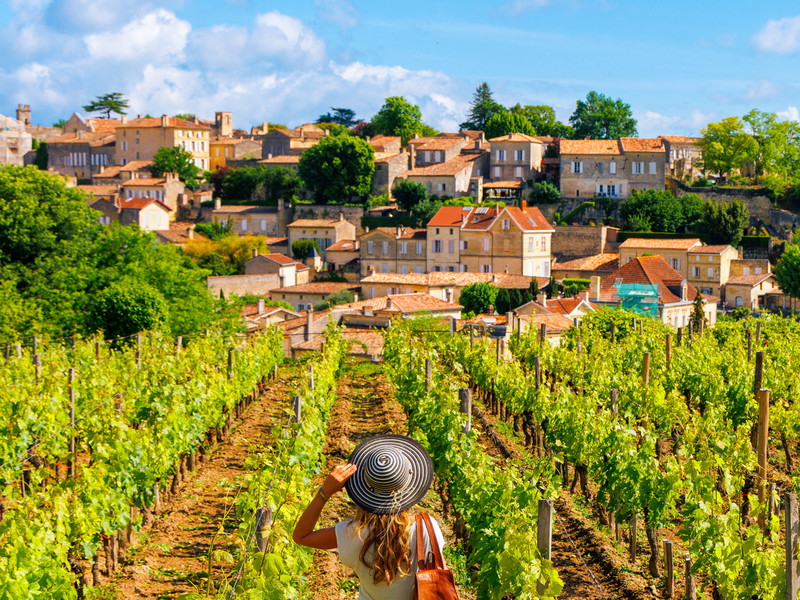 Saint-Émilion: Das Dorf mit seinen ockerfarbenen Kalksteingebäuden ist ein ganz besonderer Ort.