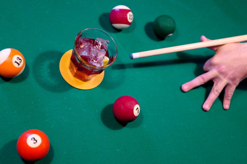 Chaos, Cocktails und Comfort Food – die »BarStœrt« will ein Erwachsenenspielplatz sein.