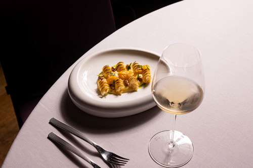 Ciliegino giallo, fusillo, peperoncino aji amarillo, dragoncello