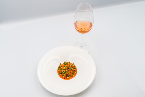 Dazu gab es den Krug Rosé 29ème Édition.