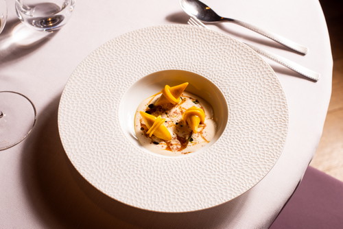 Raviolo di anacardo, alkekengi, oabika