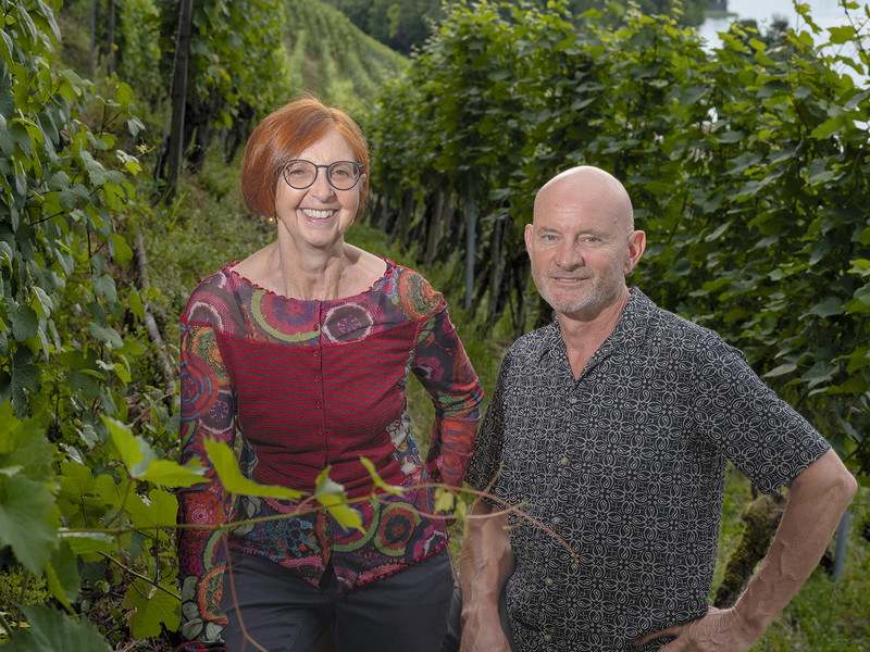 Susanne und Rico Lüthi: Das Winzerpaar aus Männedorf bewirtschaftet rund zwei Hektaren Reben in den Stäfener Top-Lagen.