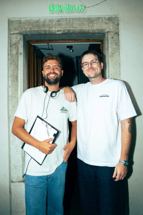 Stets an seiner Seite: Nico Franzoni (l.)