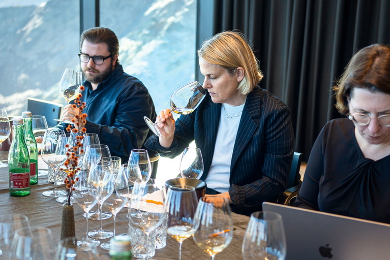 Geschmacksüberraschungen gab es für die Chefredakteure Stefanie Hellge und Benjamin Herzog und Hoteldirektor Michael Waschl und Martin Sperdin – beide vom Hotel »Central«.