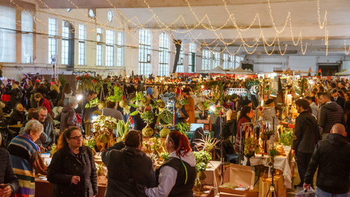 Giftland in piazza Ragusa a Roma