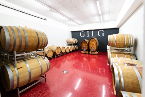 Das Weingut Gilg aus Hagenbrunn reiht sich unter die ersten Adressen für Grünen Veltliner aus dem Weinviertel ein.