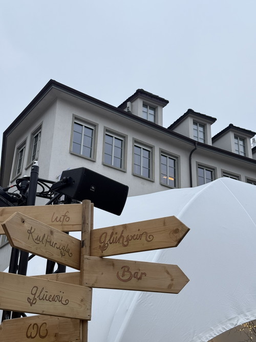 Hier geht's zum Glühwein!