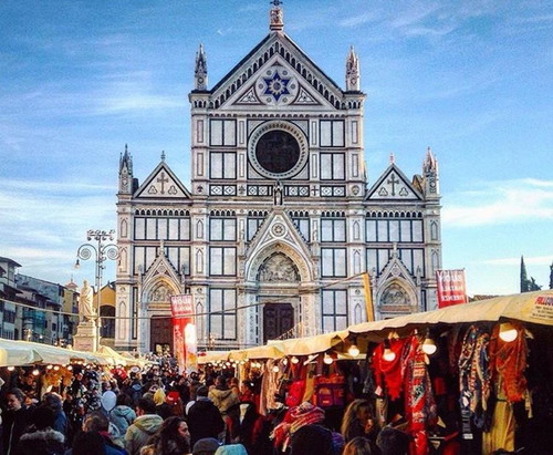 Il Weihnachtsmarkt in Piazza Santa Croce a Firenze