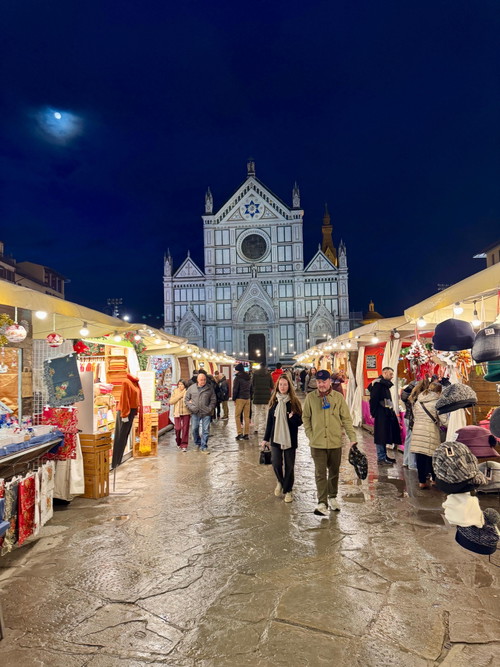 Il Weihnachtsmarkt in Piazza Santa Croce a Firenze