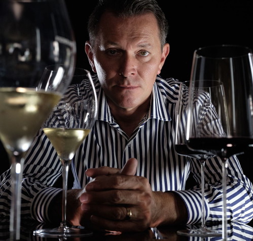 Roberto Anesi, sommelier e ristoratore con El Pael a Canazei