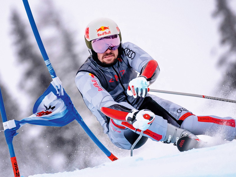 Mit acht Gesamtweltcupsiegen in Serie und zahllosen Medaillen schrieb Marcel Hirscher Skigeschichte. Fünf Jahre nach seinem Rücktritt kehrte der Ausnahmesportler überraschend zurück in den Skizirkus.