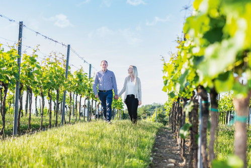Stefan und Katharina Gilg dürfen sich über den Falstaff-Cup-Sieg mit der Großen Reserve 2023 freuen.