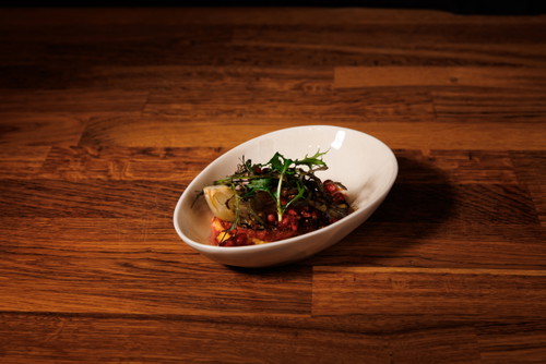 Für »Voll von ist das neue frei von«: wurde eine sättigende und gelungene Soulfood-Kombination serviert bei der Fenchel, Granatapfelsamen und Polenta das Herzstück bildeten.