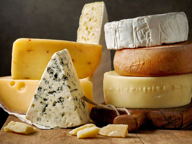 Sébastien Lehrer von der Fromagerie Tourrette in Straßburg und Chefredakteurin Romana Echensperger trafen sich in München, um für unsere Leser einen Leitfaden zum Käsegenuss zusammenzustellen.