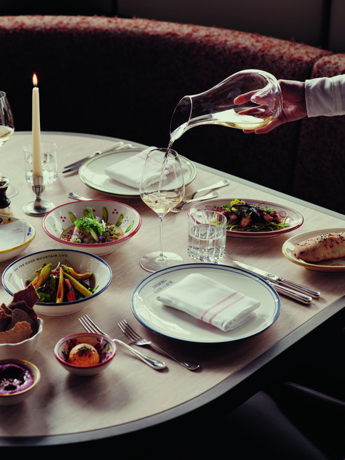 Das im letzten Winter eröffnete «Arlberg Club House» – international inspiriert, modern und elegant.