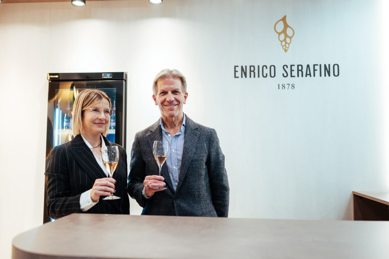 Giulia Bettagno, Head of Wine di Krause Group, assieme a Kyle Krause, Presidente di Krause Group.