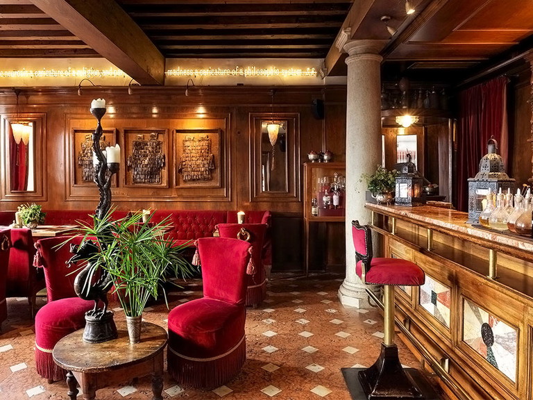 L'Oriental Bar dell'Hotel Metropole a Venezia