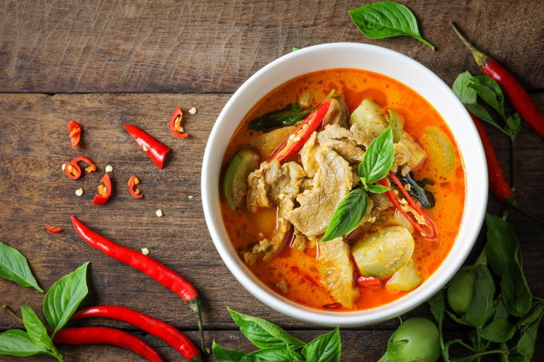Heilt ein scharfes Curry von innen?
