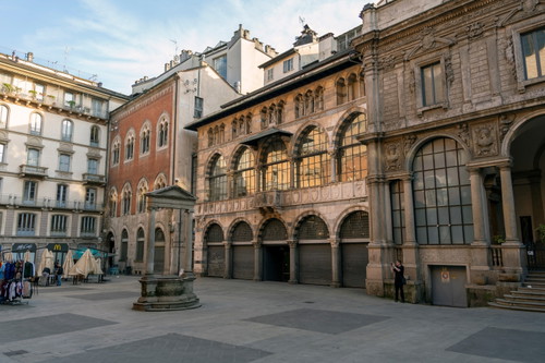 Piazza Mercanti