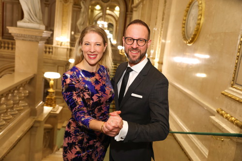 Sie sind die Debütant:innen-macher: Maria Angelini-Santner und ihr Bruder Christoph Santner wissen, worauf
es ankommt. 