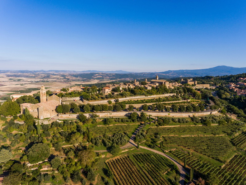Uno scorcio di Montalcino