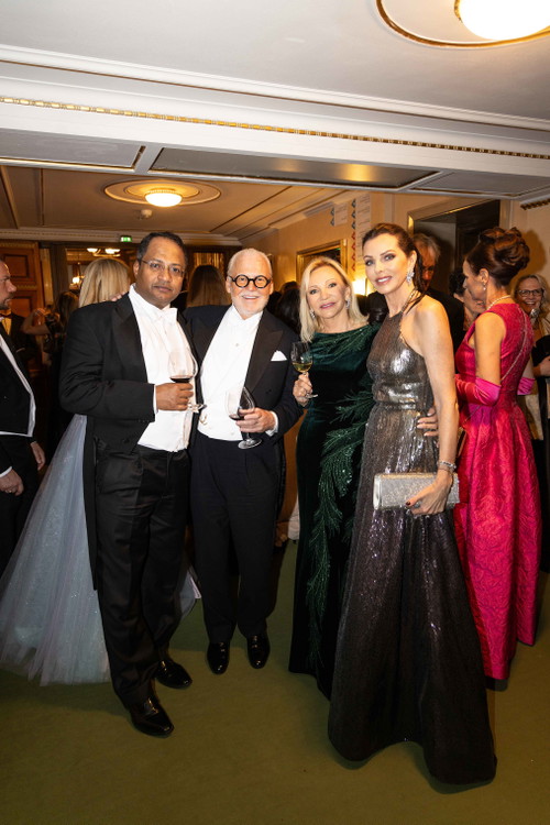 V.l.n.r. Botschafter Shambhu Kumaran, Wolfgang Rosam, Unternehmerin Ingrid Flick und Angelika Rosam  © Xenia Trampusch