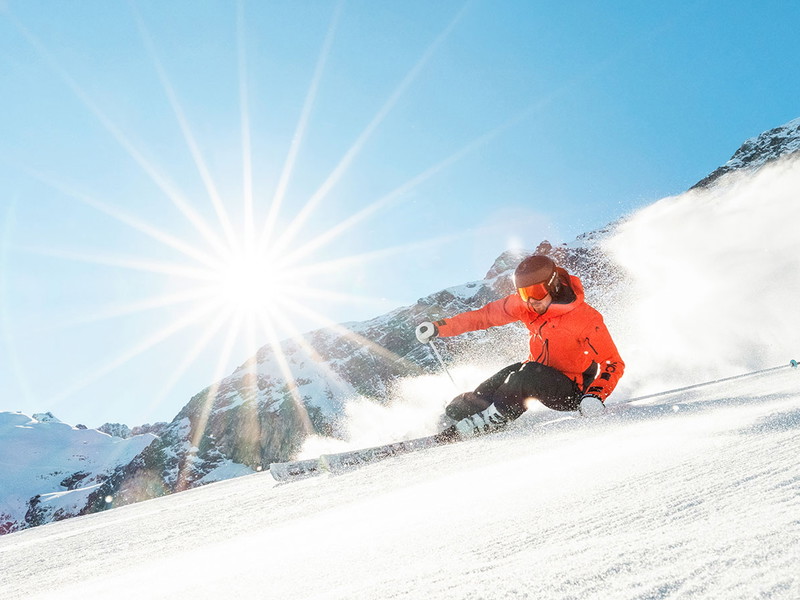 Sonnenskilauf in Lech Zürs am Arlberg bis 19. April 2026