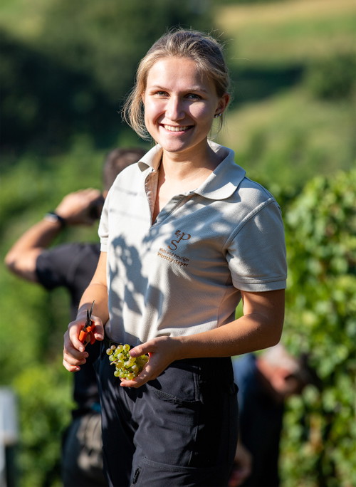 Magdalena Seper vom Weingut Pferschy-Seper aus Mödling wurde zur beliebtesten Nachwuchswinzerin 2026 gewählt