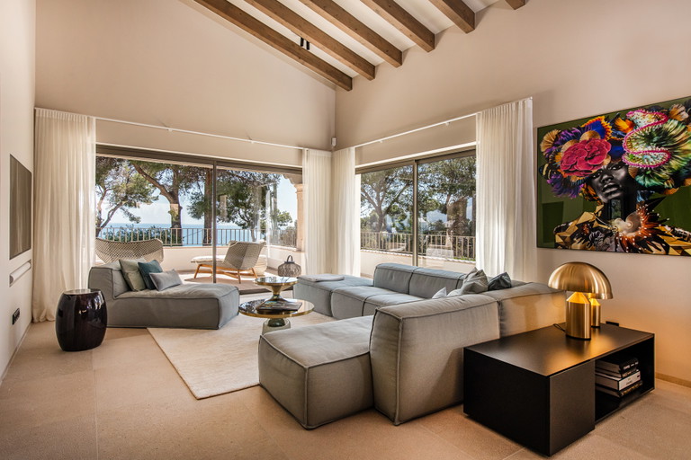 »Villa Riviera«